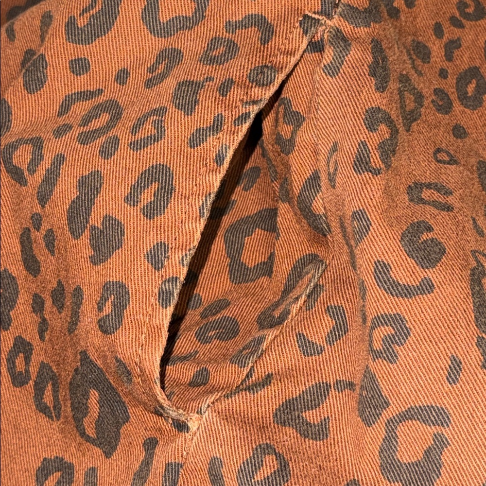 UNIVERSAL THREAD Leopard Denim Mini Puff Sleeves … - image 12